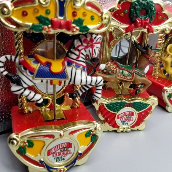1992 Christmas Holiday Carousel Circa 1874 String of Five Carousel - Picture 4 of 5